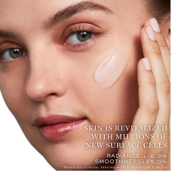 Lancome Absolue Soft Cream & Lancome Absolue The Serum - Picture 7 of 16